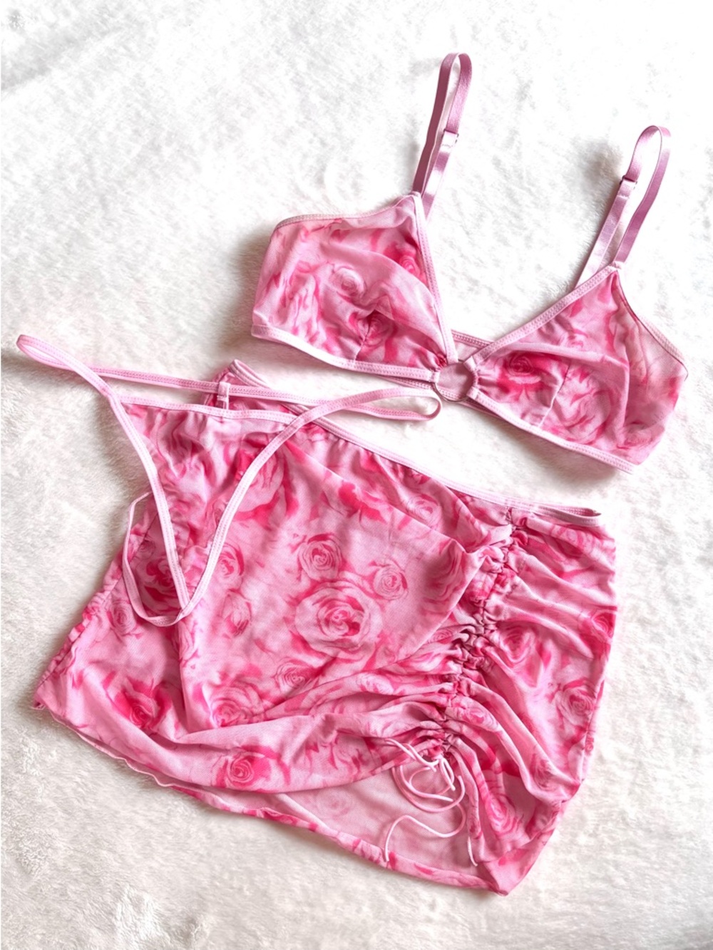 ✨ 3-pc rose print mesh set M